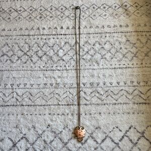 Elegant Gold Pendant Necklace